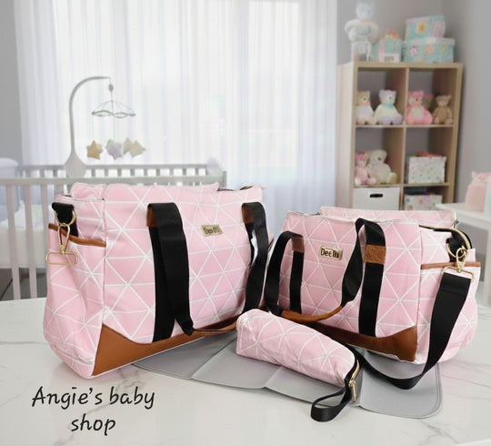 Stylish, Spacious Diaper/ Mummy Bag