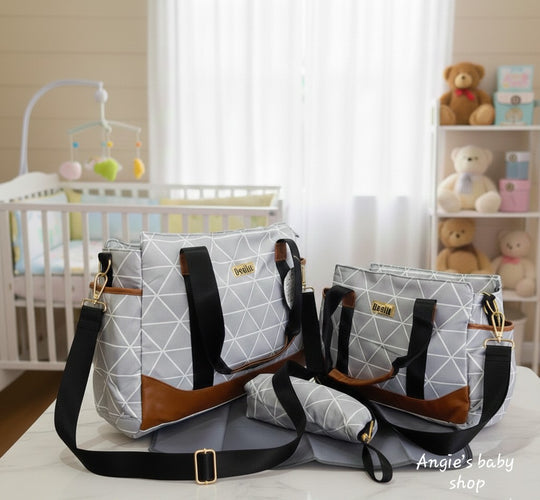 Stylish, Spacious Diaper/ Mummy Bag